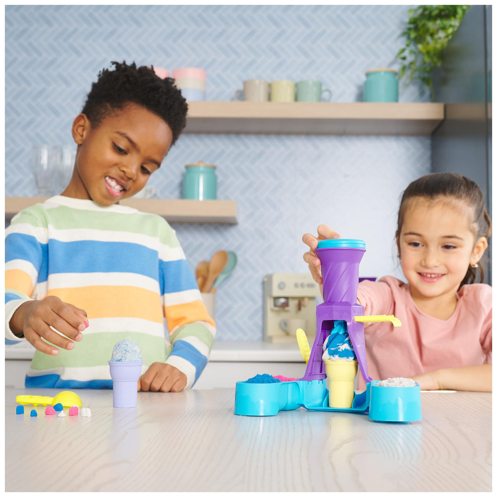Swirl & Serve Kinetic Sand Station